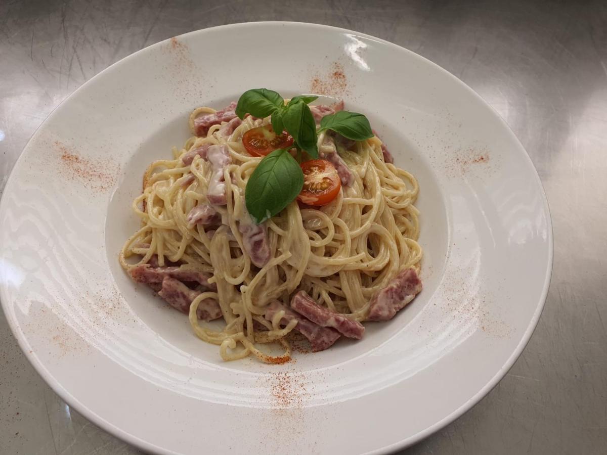 Hotel Hotel-restaurant-linde Gundlischwand