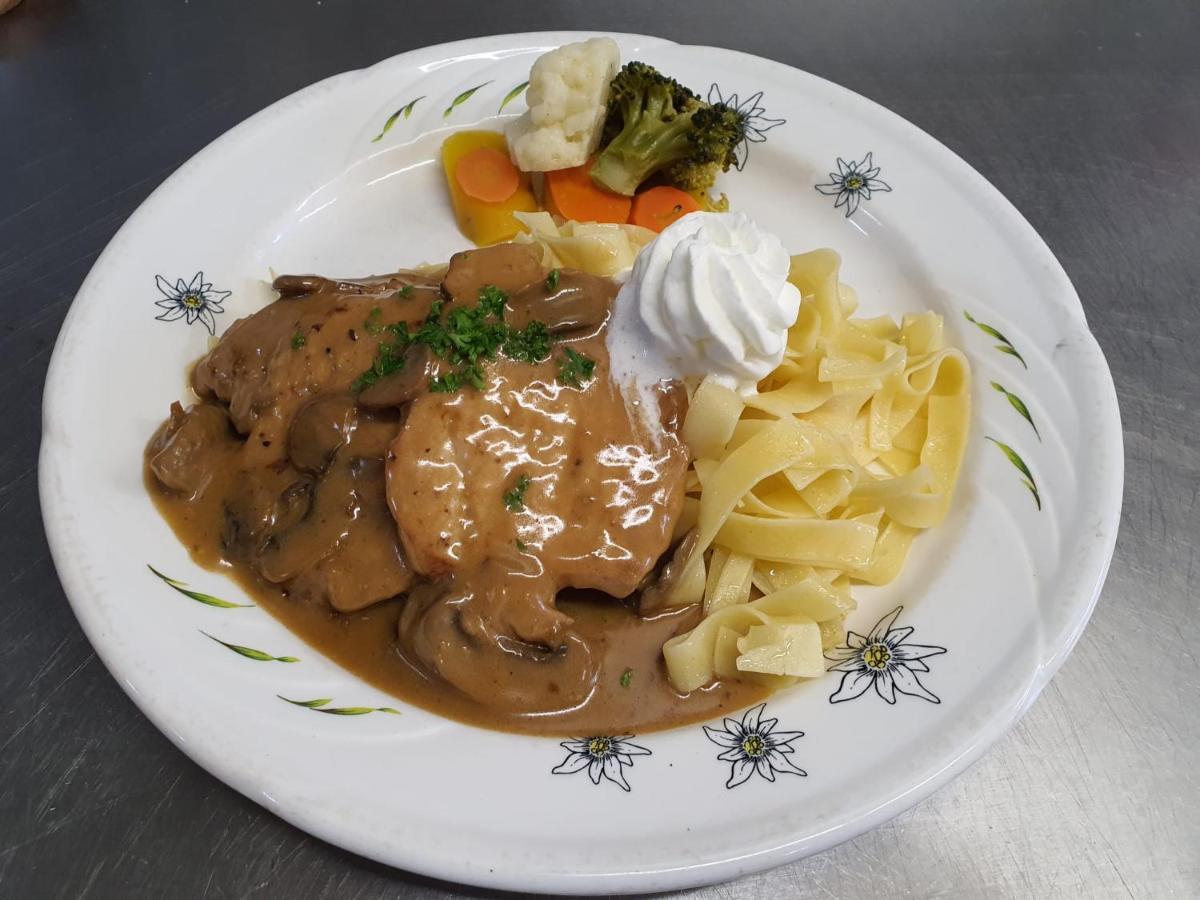 Hotel-restaurant-linde 2*